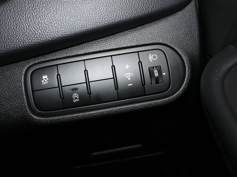 2017 Kia Carens 7 Seater EX 5DR €12,999