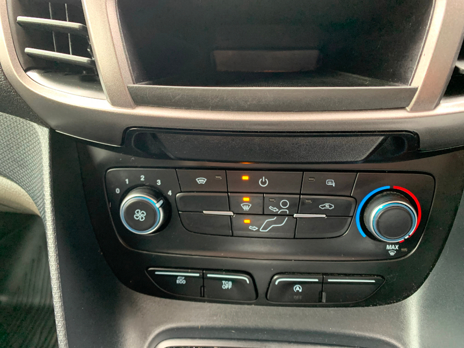 2021 Ford Transit Connect - image 20