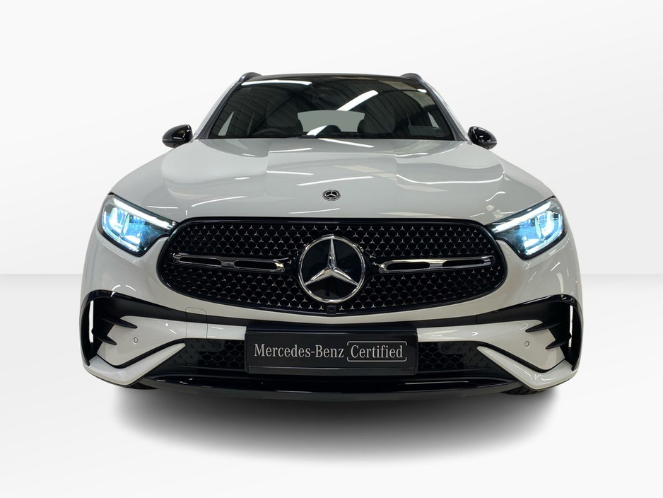 2025 Mercedes-Benz GLC Class - image 10