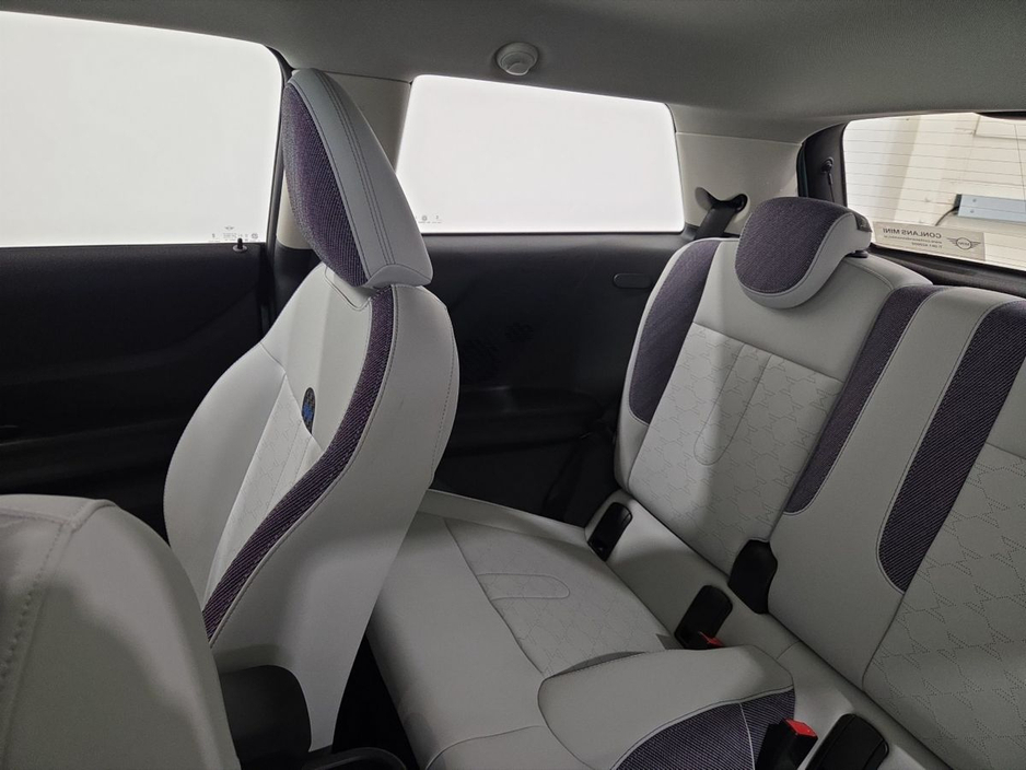 2025 MINI Hatch - image 22