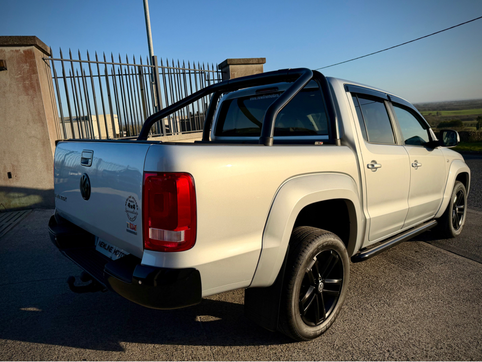 2017 Volkswagen Amarok - image 8