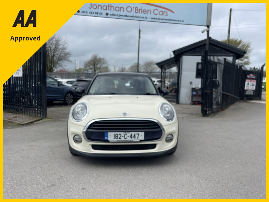 2018 MINI Cooper - image 12