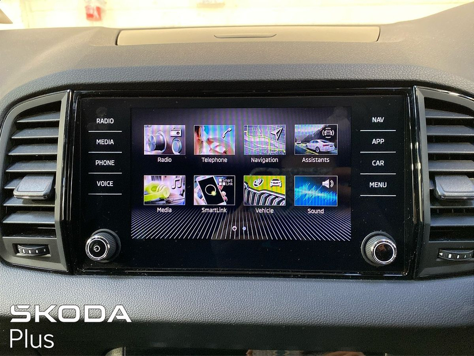 2022 Skoda Karoq - image 12