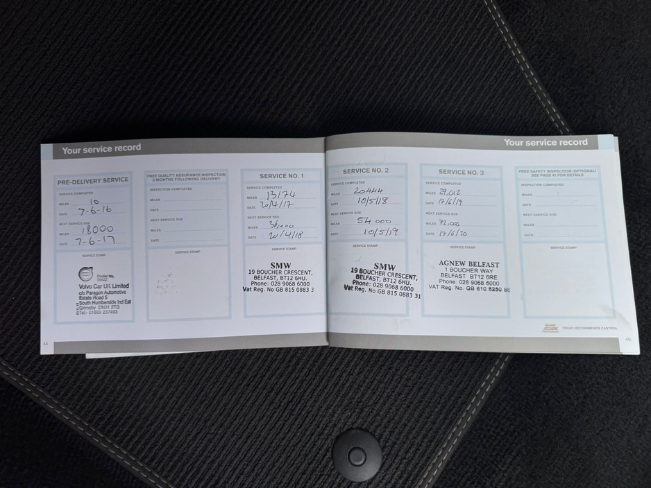 2016 Volvo V60 - image 29