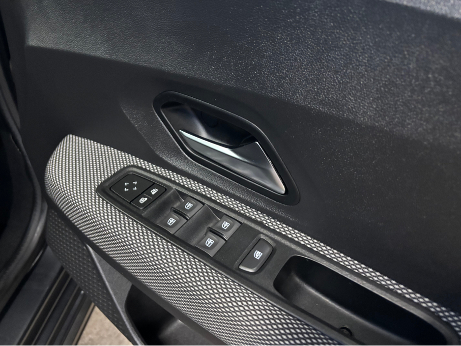 2023 Dacia Jogger COMFORT TCE 110 5DR 7 seater €16,999