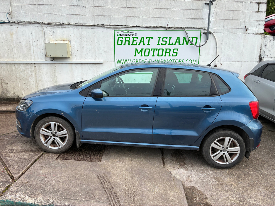 2016 Volkswagen Polo - image 3