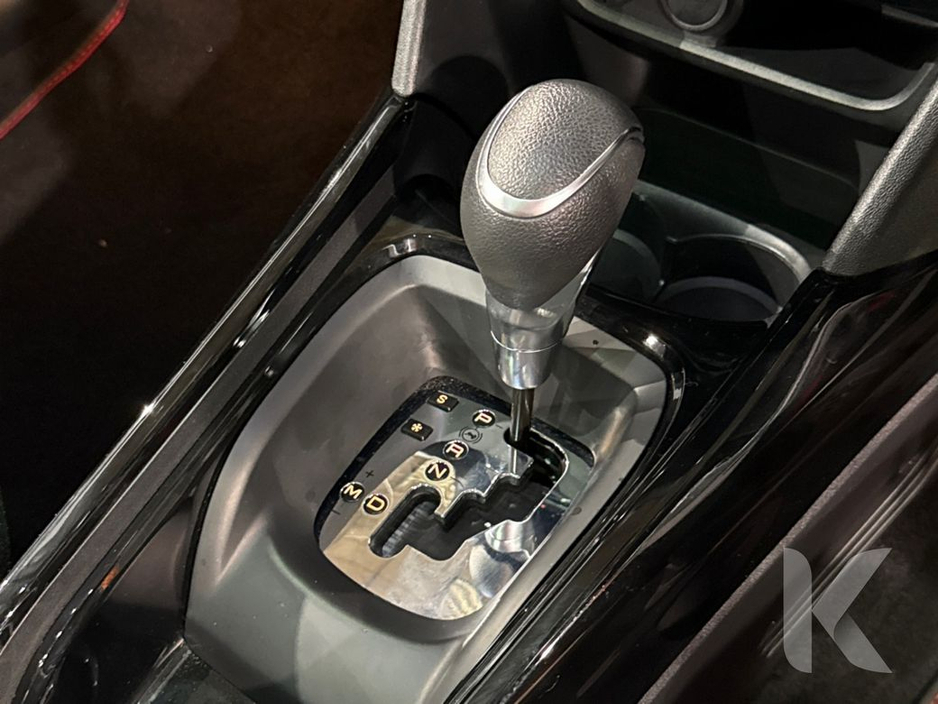 2020 Peugeot 2008 - image 21