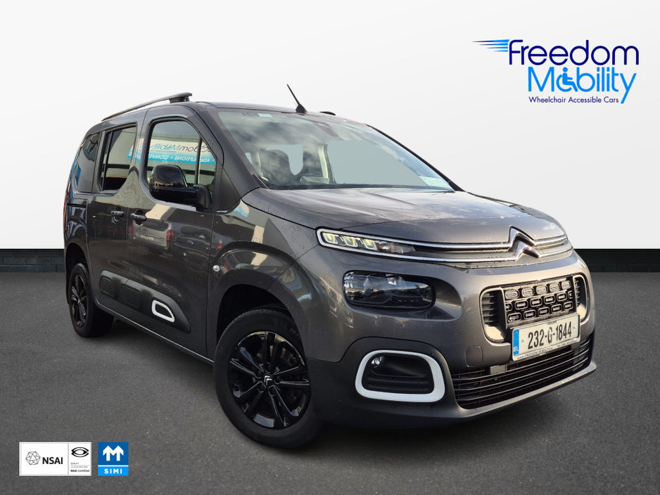 2023 Citroen Berlingo Multispace Wheelchair Access Taxi Spec €35,950