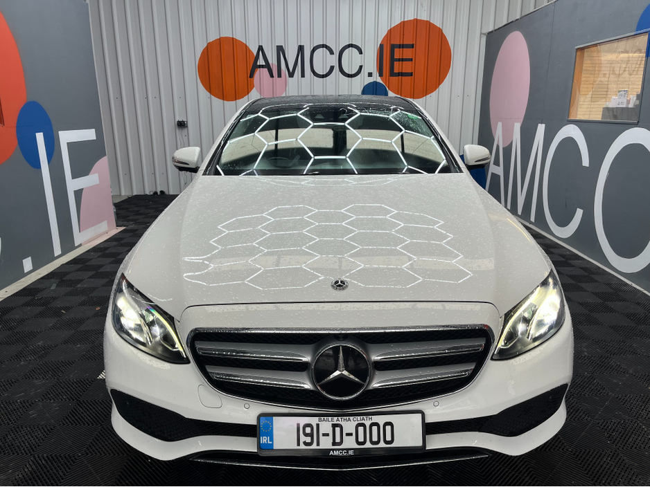 2019 Mercedes-Benz E Class 2019 MERCEDES-BENZ E220D ADVANTGARDE 2.0 AUTOMATIC / CRUISE CONTROL / 360° PARKING CAMERA / ELECTRIC MEMORY & HEATED SEATS / PANORAMIC SUNROOF / PADDLE SHIFTERS / APPLE CARPLAY / AMBIENT LIGHTS