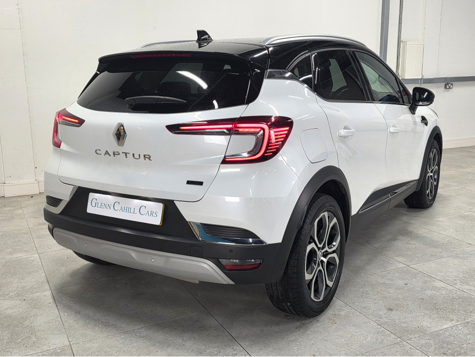 2023 Renault Captur 1.6 E-Tech Plug-in Hybrid 160 Techno Auto €27,900