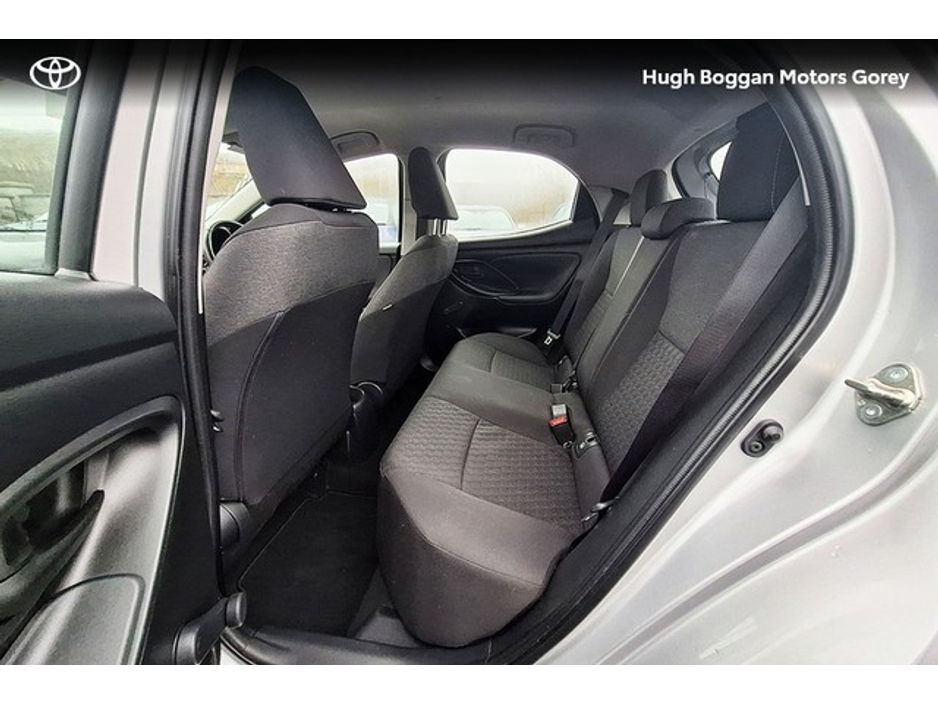 2023 Toyota Yaris 1.0 Luna Manual €21,950