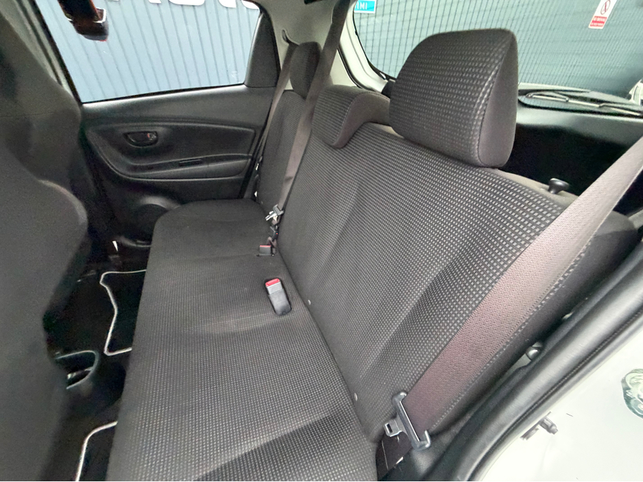 2019 Toyota Vitz - image 33