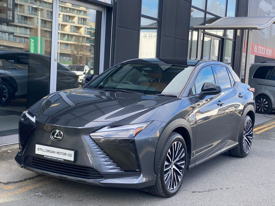 2024 Lexus RZ - image 8