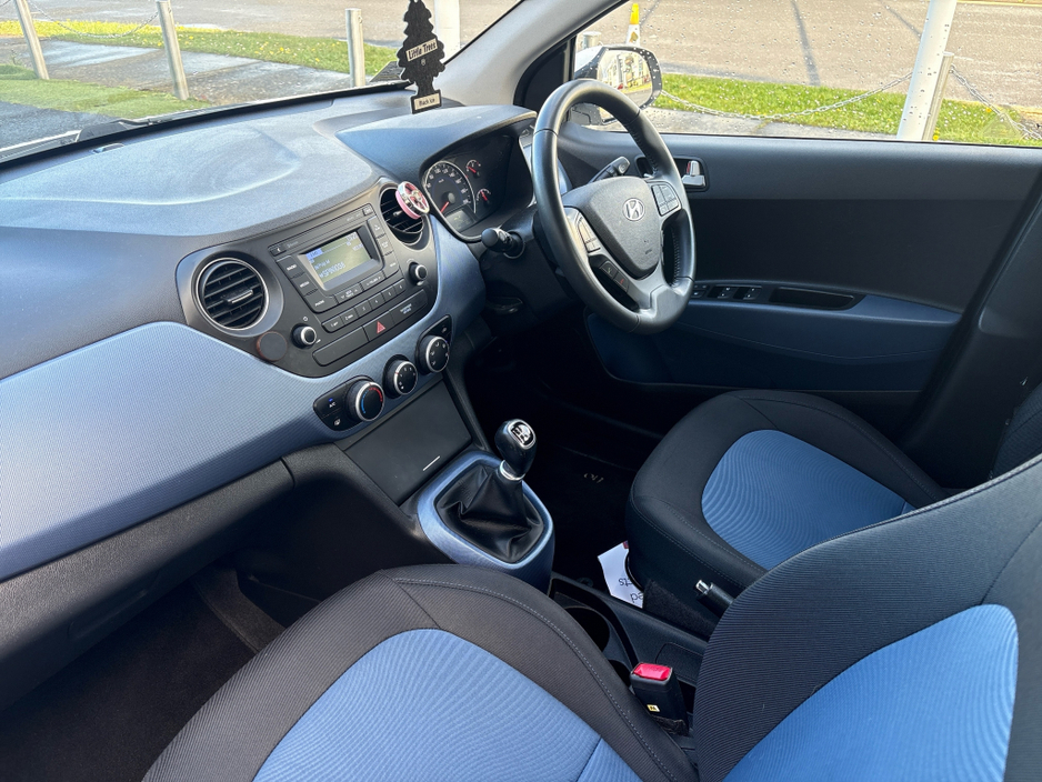 2019 Hyundai i10 - image 2
