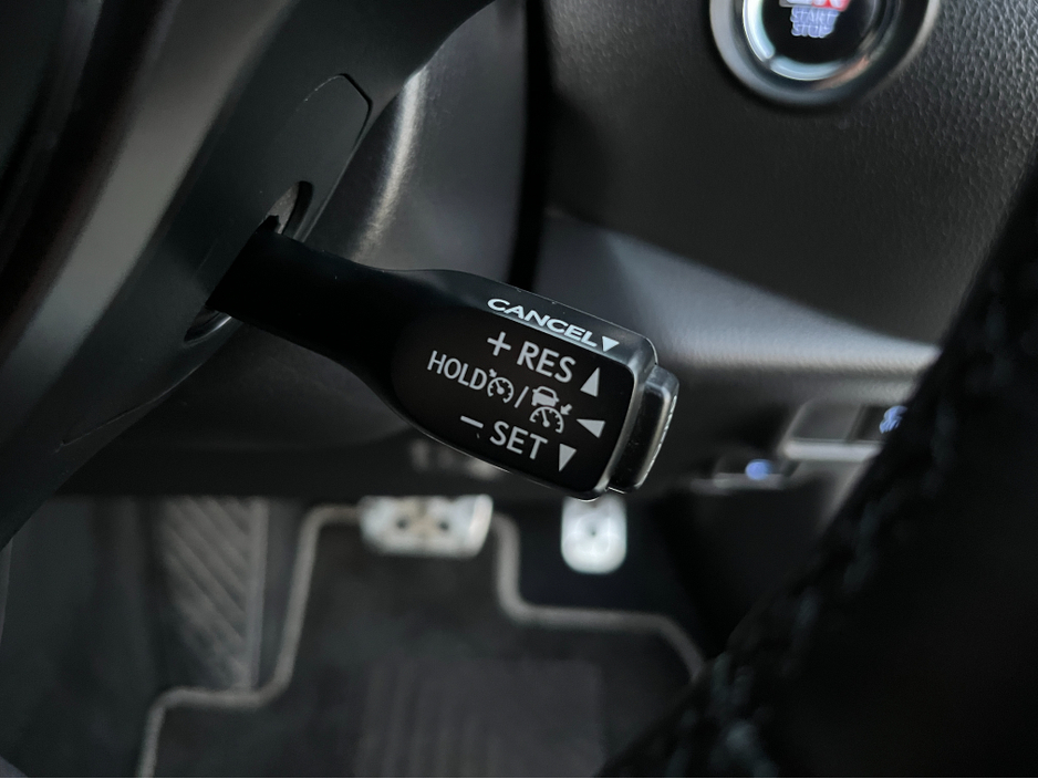 2020 Toyota C-HR GR AUTOMATIC HYBRID 1.8 PETROL //HIGH SPEC//REVERSE CAMERA//ADAPTIVE CRUISE CONTROL//HEATED SEATS// €24,950