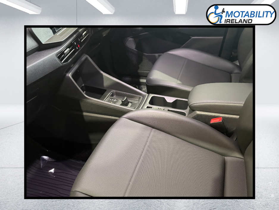 2024 Volkswagen Caddy Maxi Life - image 10