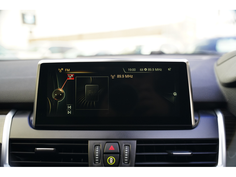 2016 BMW 2 Series Active Tourer - image 13