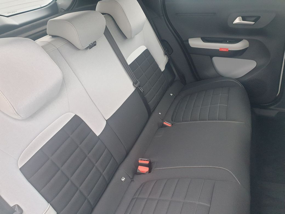 2026 Citroen e-C3 - image 16