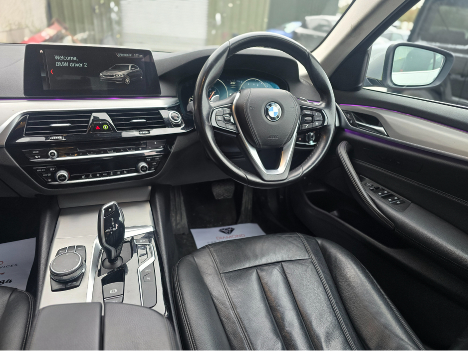 2019 BMW 5 Series - image 18