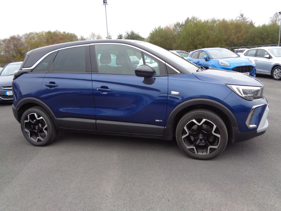 2023 Opel Crossland - image 2