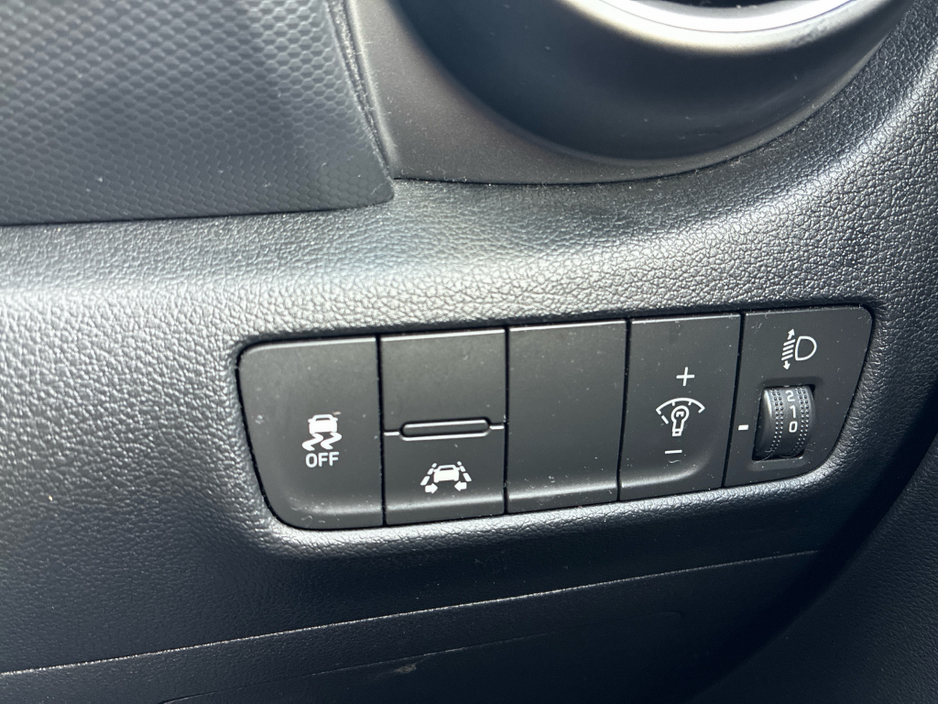 2019 Hyundai Kona KAUAI 2WD EXECUTIVE 5DR €17,950