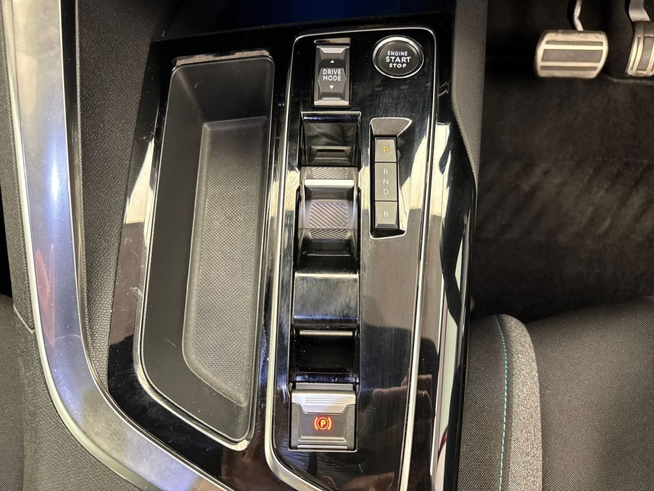 2024 Peugeot 3008 - image 16