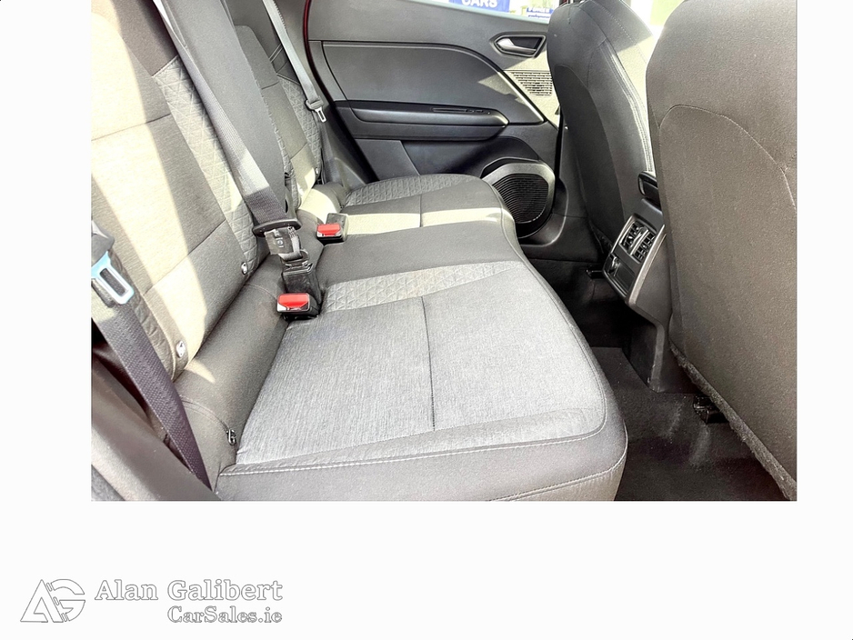 2022 Renault Captur ICONIC EDITION  TCE € €16,995