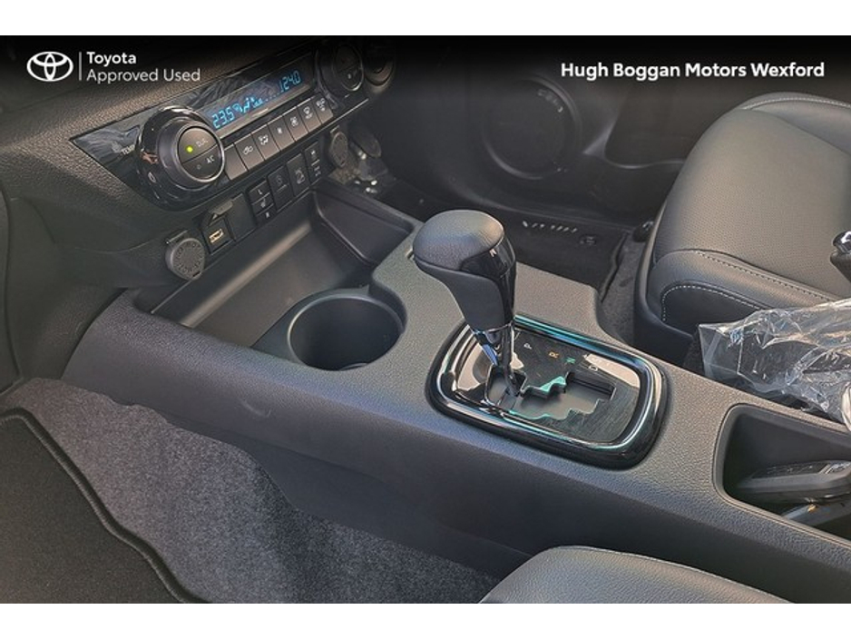 2025 Toyota Hilux 2.8D4D INVINCIBLE + VAT €53,655