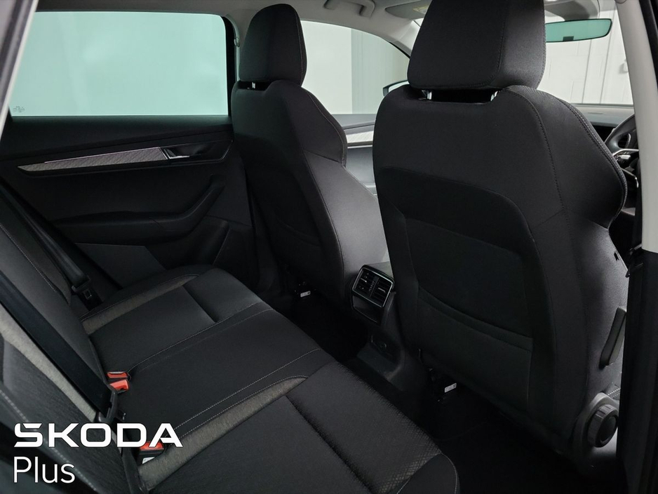 2023 Skoda Karoq - image 6