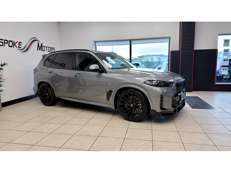 2025 BMW X5 - image 16