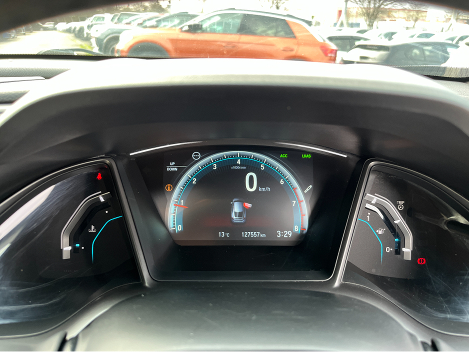 2018 Honda Civic - image 24