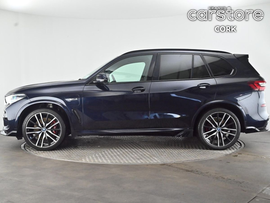 2022 BMW X5 - image 6