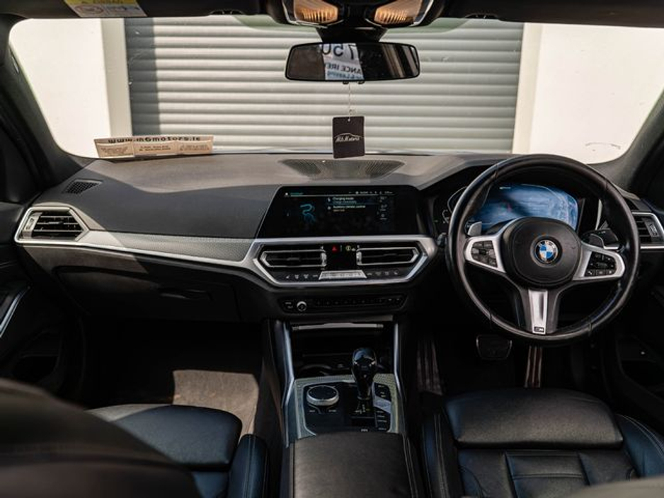 2021 BMW 3 Series 330E M SPORT €27,950