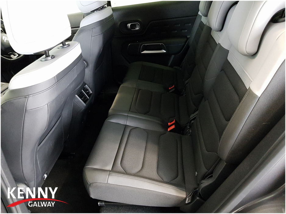 2024 Citroen C5 - image 13