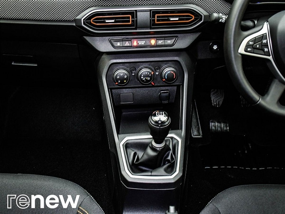 2023 Dacia Sandero Stepway - image 24
