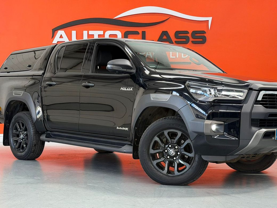 2022 Toyota Hilux - image 2