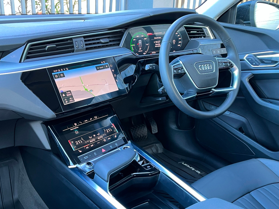 2023 Audi e-tron - image 10