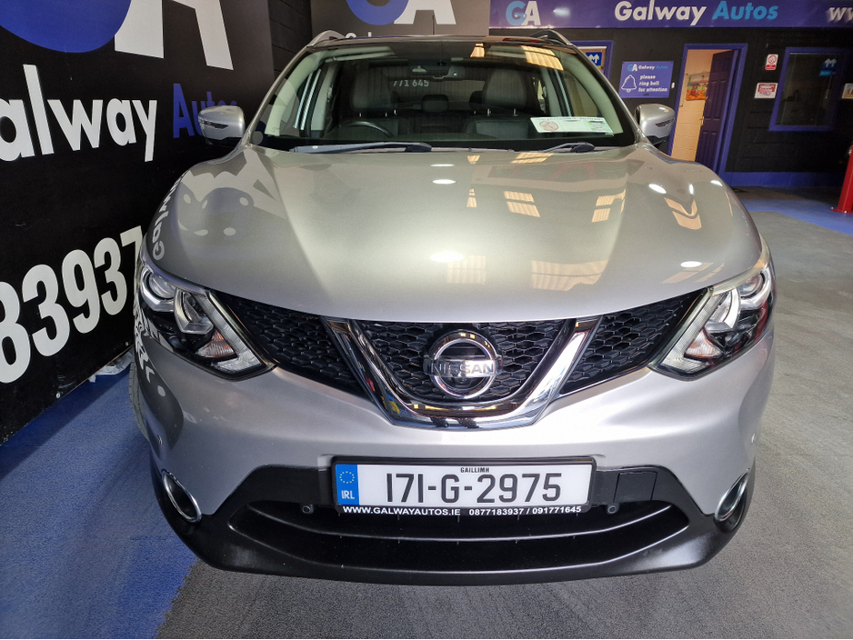 2017 Nissan Qashqai - image 3