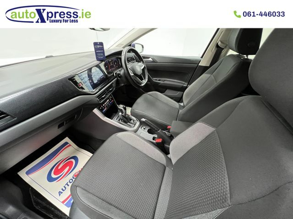 2023 Volkswagen Polo - image 16