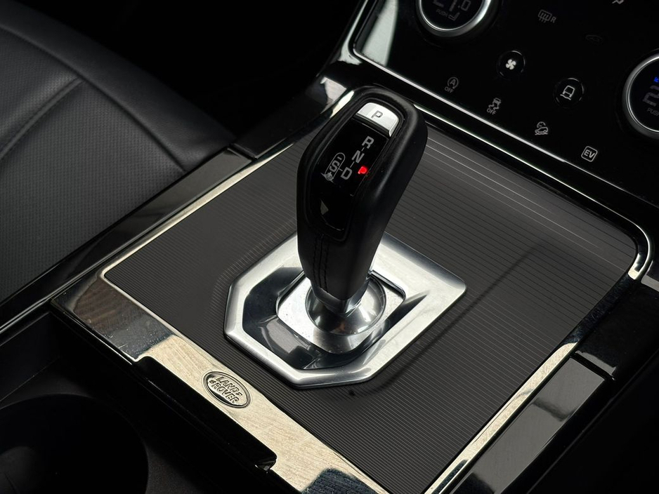 2022 Land Rover Range Rover Evoque - image 20