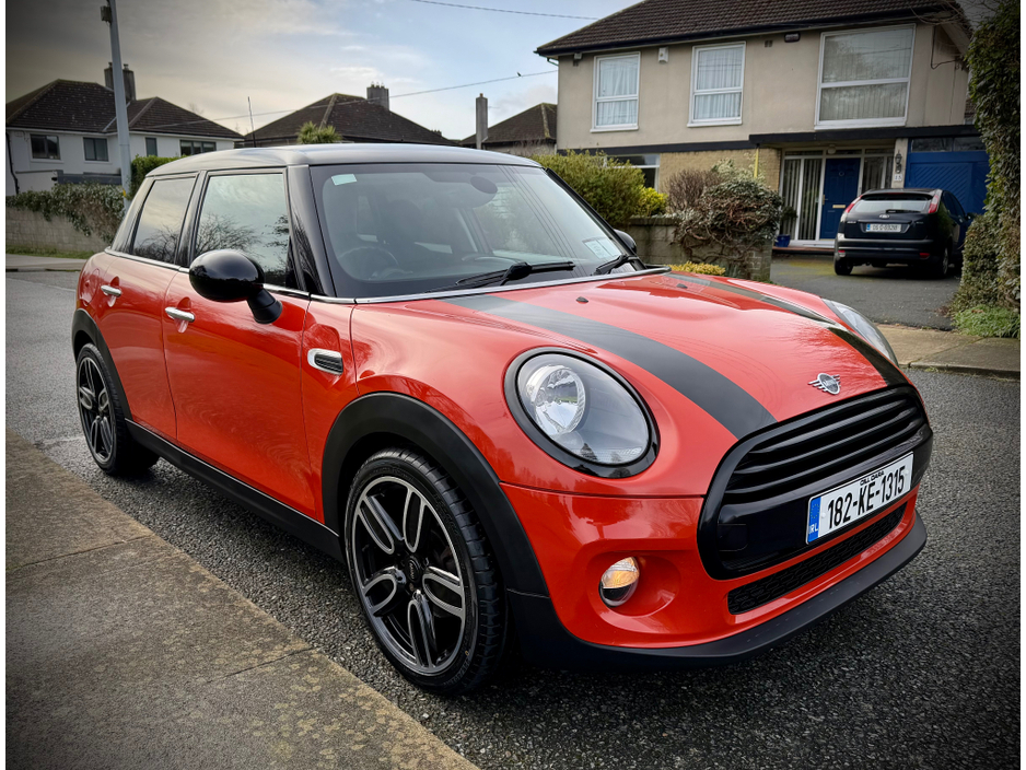 2018 MINI Hatch - image 9