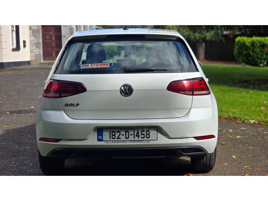 2018 Volkswagen Golf - image 5