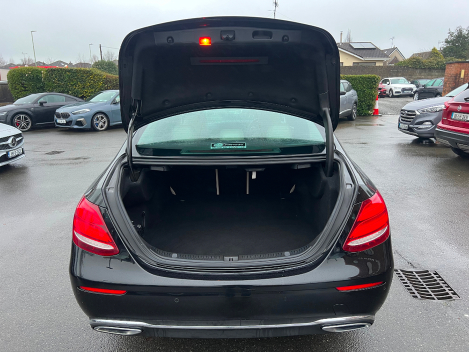2017 Mercedes-Benz E Class E220D AVANTGARDE AUTO *LOW KMS* €21,900