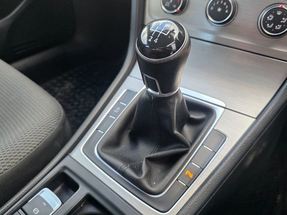 2015 Volkswagen Golf 1.6 TDI 3DR 110HP Comfortline €12,950