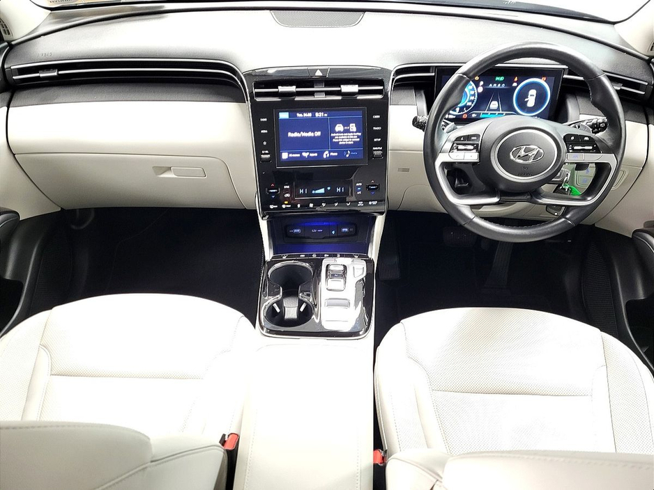 2021 Hyundai Tucson - image 4