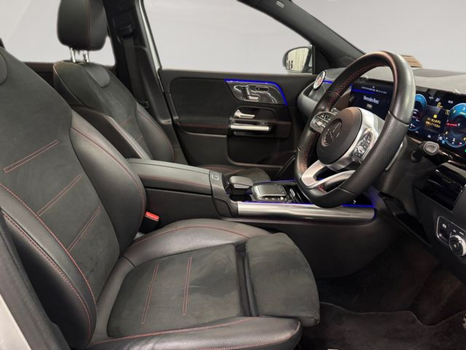 2021 Mercedes-Benz GLA Class - image 11