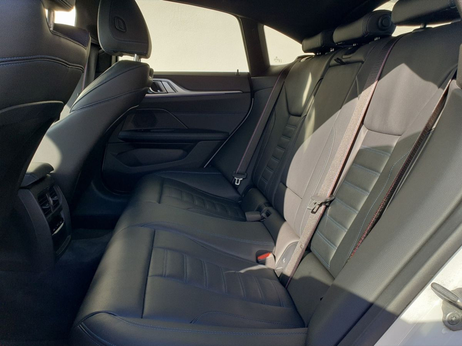 2022 BMW 4 Series - image 22