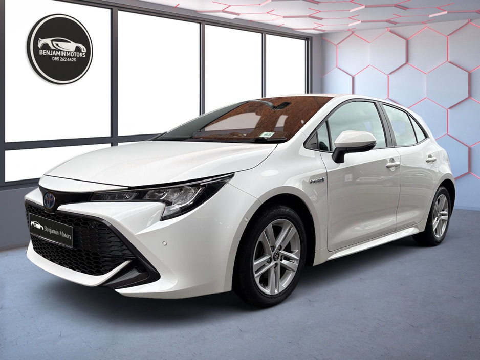 2019 Toyota Corolla - image 2