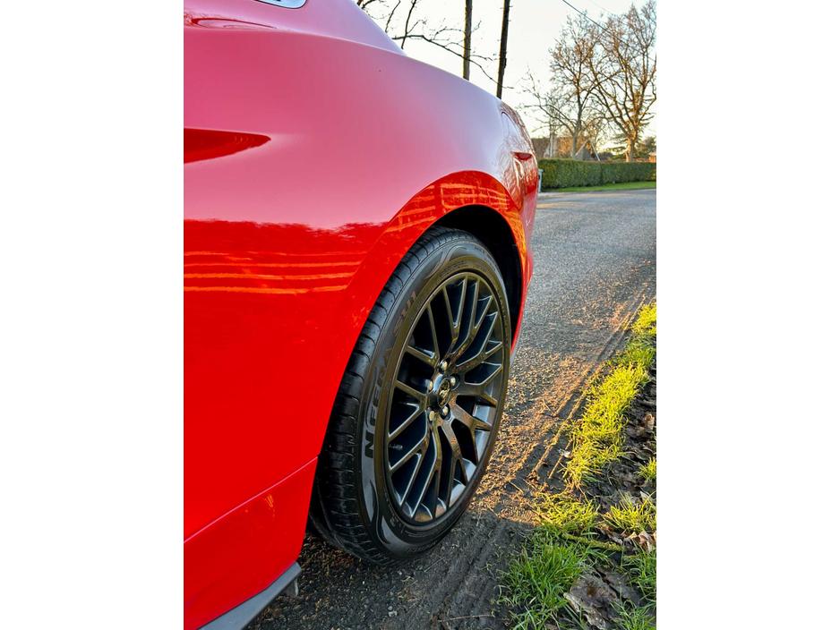 2017 Ford Mustang FASTBACK 5.0L V8 6SPEED 2DR €49,995