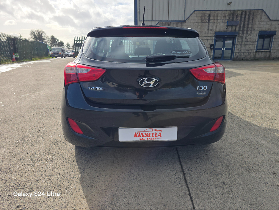 2016 Hyundai i30 - image 6